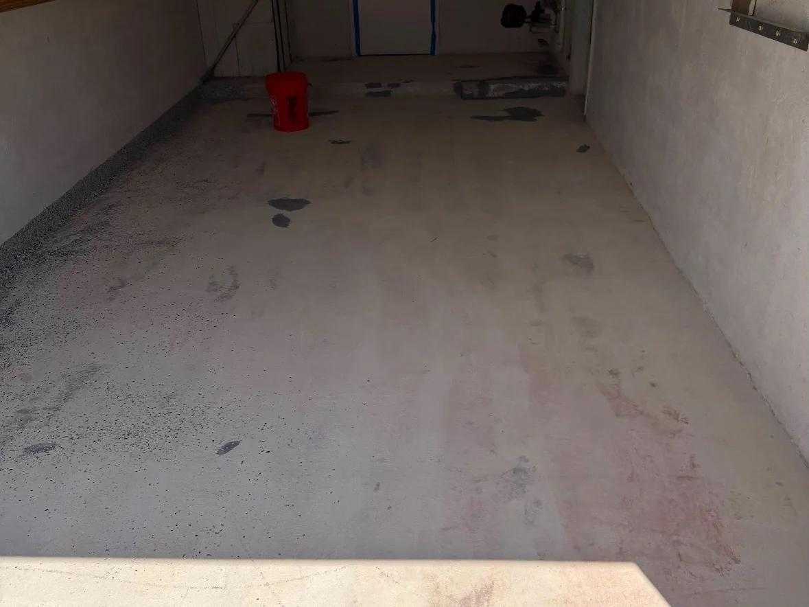 Two Car Garage in Boca Raton before coating
